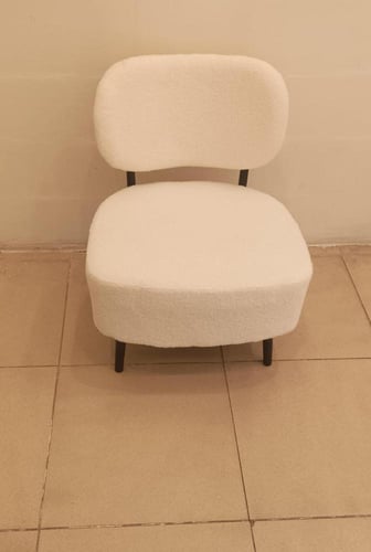 كرسي بوكليه أبيض