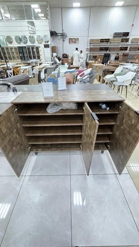 دولاب ثلاث وأربع ابواب عدة الوان