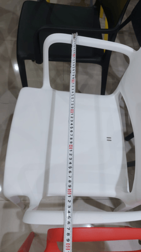 كرسي ذراعين عدة ألوان