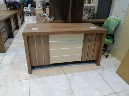 طقم مكتب مع سكرتاريه عدة مقاسات