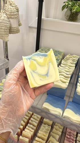 دمج اصفر ، ازرق ، سكري