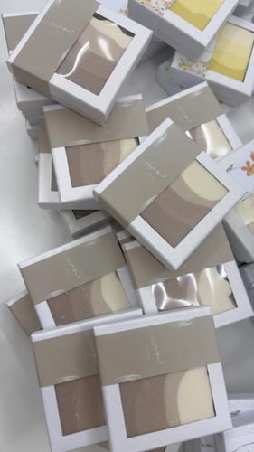 تدرجات البيج ، سكري