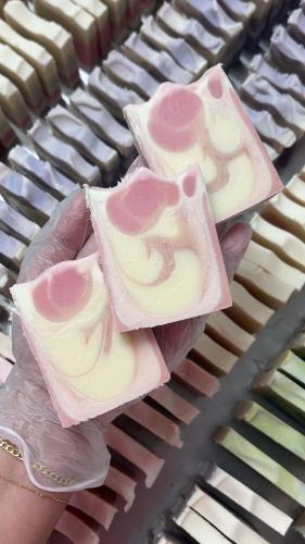 دمج الوردي ، المشمشي ، السكري