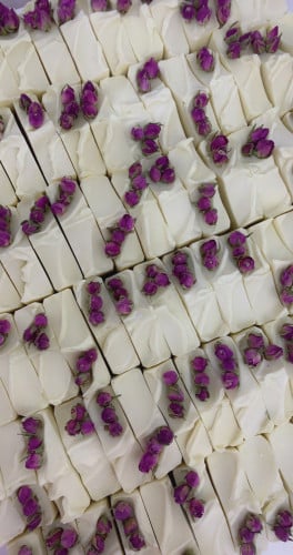 توزيعات صابون معطر ( من الصفر )