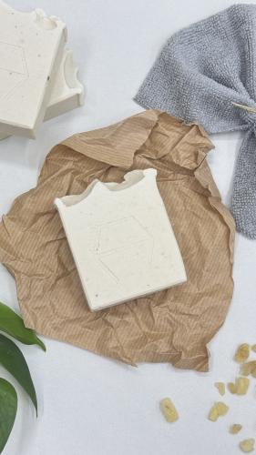 صابون لبان الذكر العماني