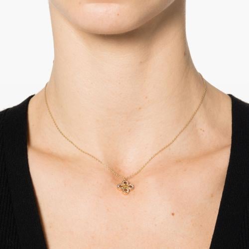 سلسال وحلق توري بورش