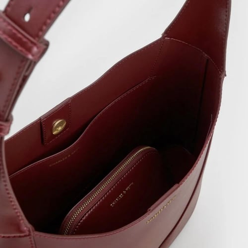 توت باق تشارلز اند كيث - Sigrid