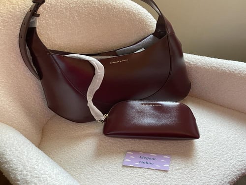 توت باق تشارلز اند كيث - Sigrid