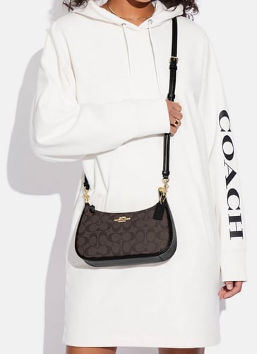 شنطه كتف كوتش