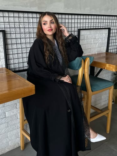 عباية مفتوحه بقصة اكمام مختلفه