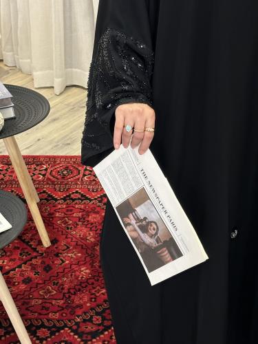 عباية باكمام كريستال أسود