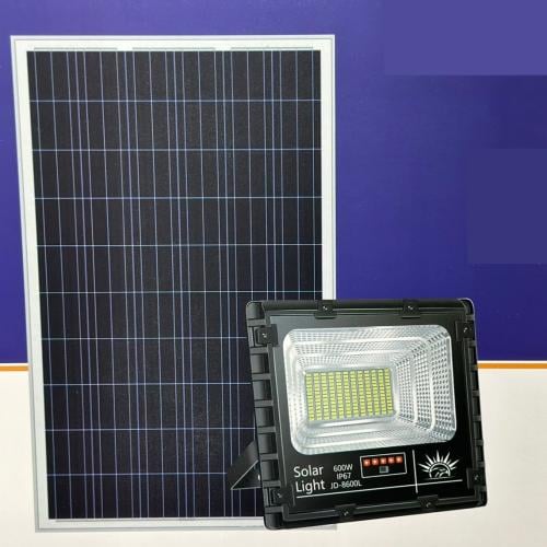 كشاف طاقة شمسية 600W