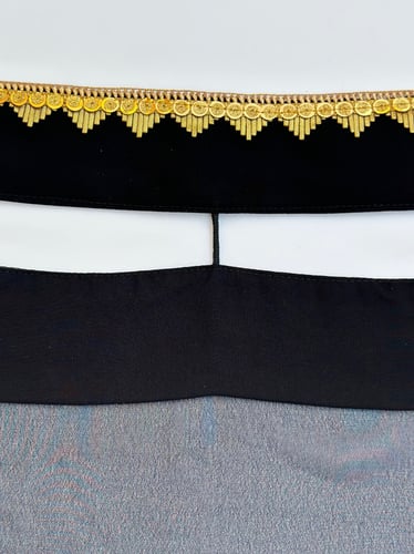 برقع بحياكه فاخره مطرز ب ( التراث الشعبي )