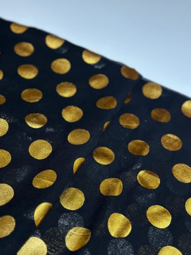 طرحه فاخره بالتراث السعودي ( دوائر الذهب )