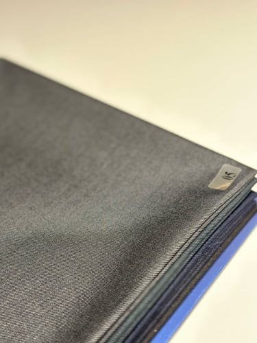 أجود اقمشة الشتاء من AY ( فحمي )