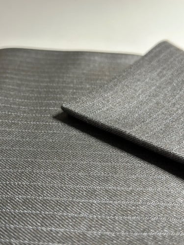 أجود أقمشة الشتاء من Ay ( فحمي مقلم )