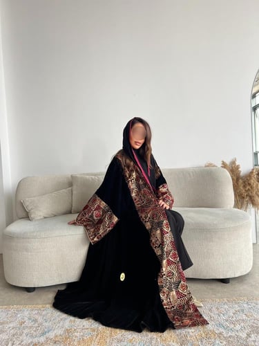 عبايه Black gold