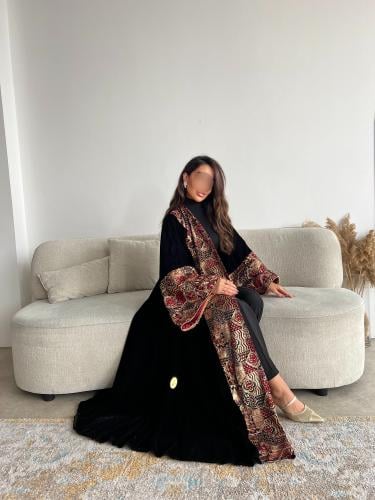 عبايه Black gold