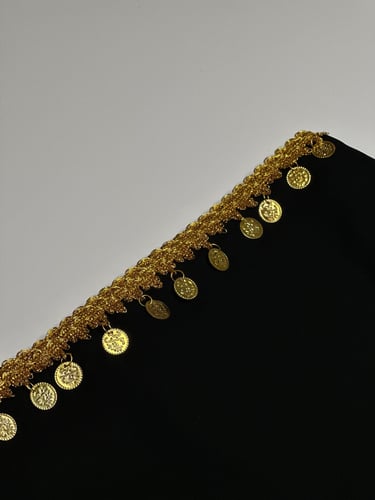 طرحه بقماش فاخر مطرزه بـ( القرش العربي )