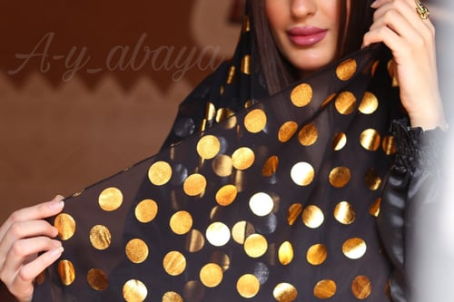 طرحه فاخره بالتراث السعودي ( دوائر الذهب )