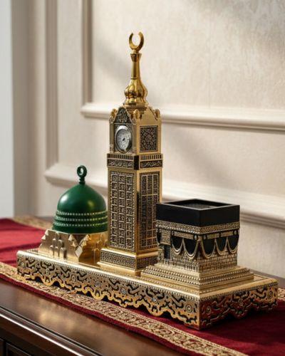 مجسم الكعبة والقبة وبرج الساعة
