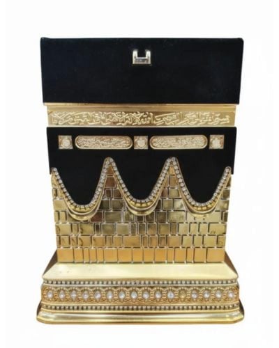 مجسم الكعبه وحافظة مصحف