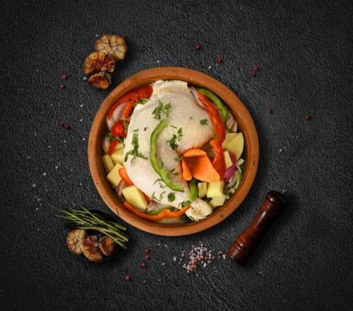 فخارة دجاج بالعظم