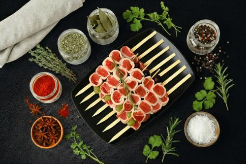 رول غنم نعيمي