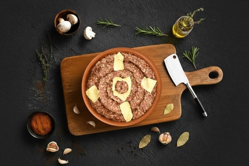 فخارة كفتة غنم نعيمي بالجبن