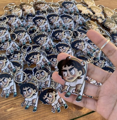 تصميم خاص ( ميدالية - بروش ) اكريلك