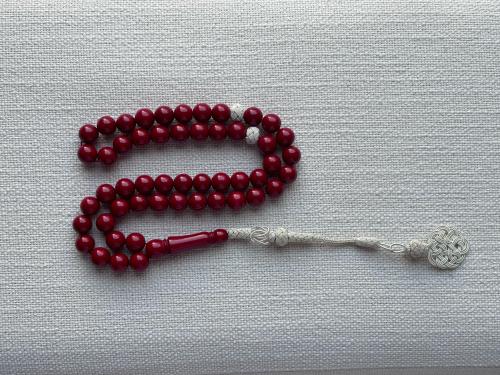 سبحة من البكلايت مشغولة يدوياً