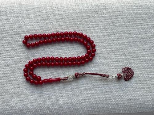 سبحة من البكلايت مشغولة يدوياً