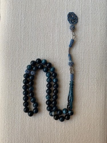 سبحة من البكلايت مشغولة يدوياً