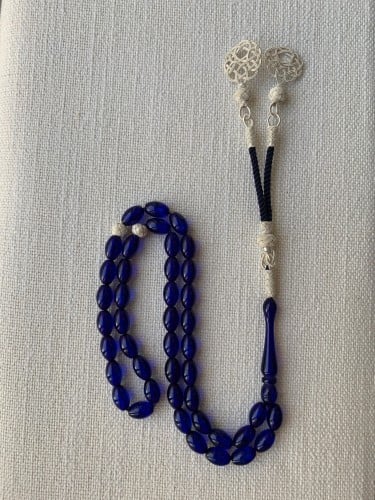 سبحة تراب كهرمان مزينة بخيوط الفضة الخالصة