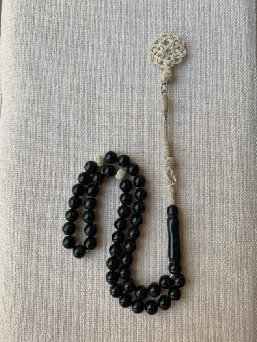 سبحة من البكلايت مشغولة يدوياً