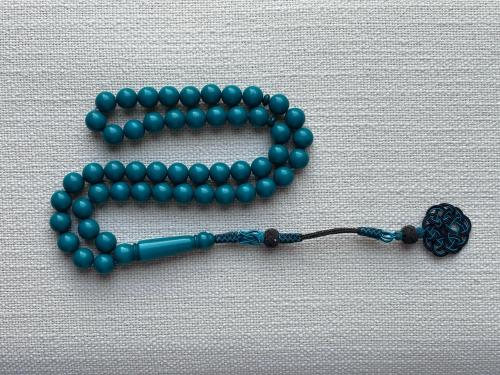 سبحة من البكلايت مشغولة يدوياً