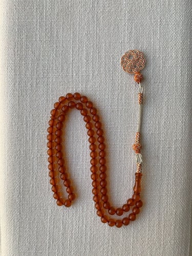 سبحة من البكلايت مشغولة يدوياً