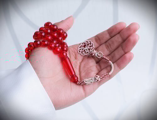 سبحة من البكلايت مشغولة يدوياً