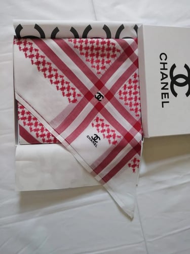 شماغ شانيل كلاسيك الجديد