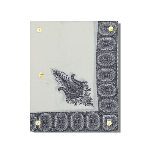 شال كشميري عاجي بتطريز اسود