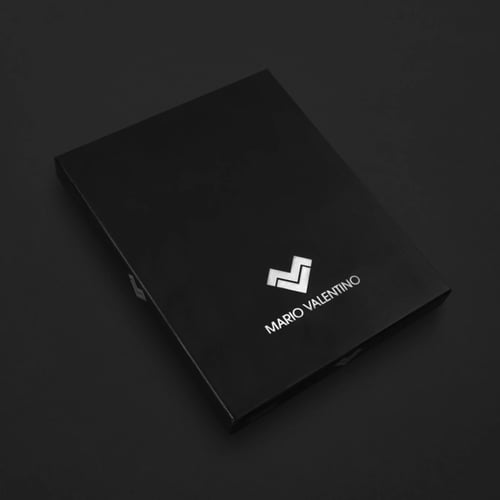 شماغ فالنتينو الفضي SVSR1