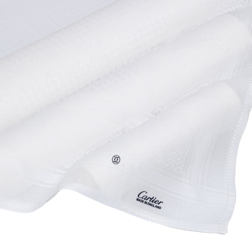 شماغ كارتير ابيض 2025