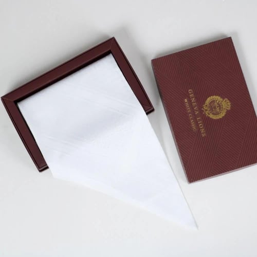 شماغ جينيفا ليونز الأبيض كلاسيك إنجليزي 2025