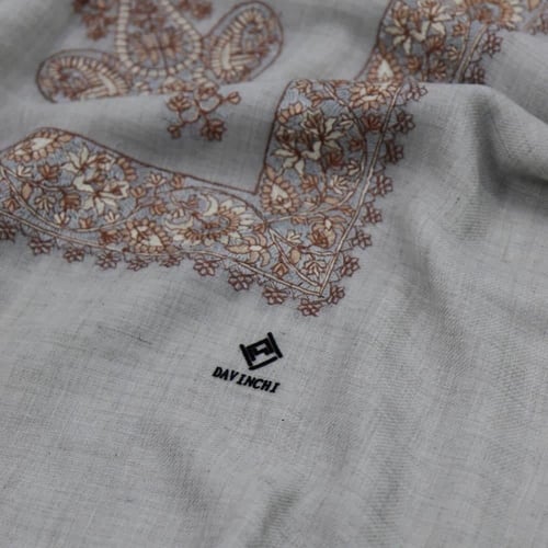 شال كشميري بيج تطريز بني و عودي ماركة دافنشي