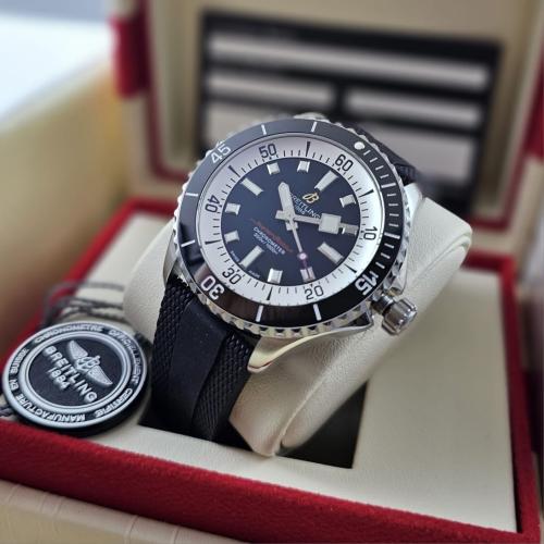 ساعة بريتلينغ الرجالية