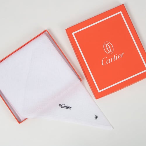 غترة كارتير أبيض انجليزي