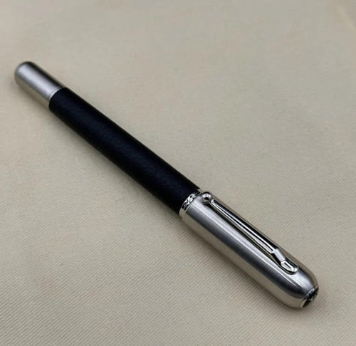 قلم دنهل أسود كلاسيك