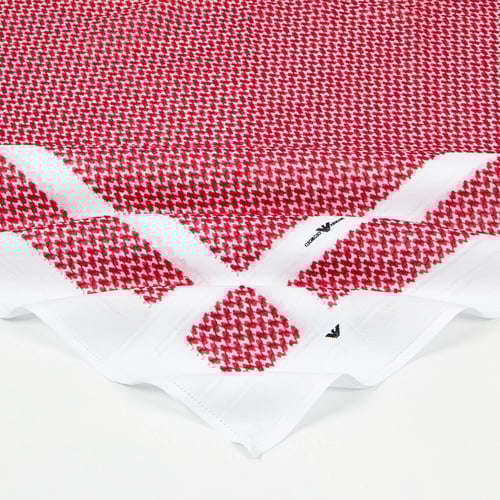 شماغ جورجيو ارماني 2025