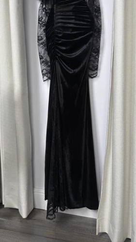 فستان طويل مخمل اسود
