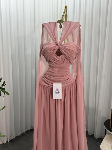 فستان طويل شيفون